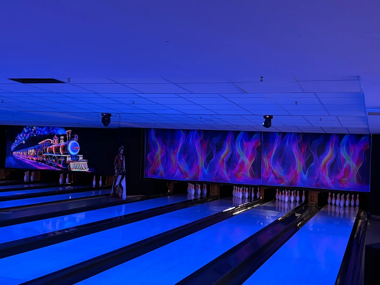 Bowlingbahnen bei Crazy & Fun